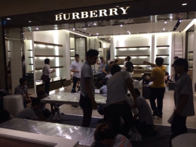 ขนย้ายเฟอร์นิเจอร์สำนักงานแบบไม่สะดุดงาน ควรทำอย่างไร